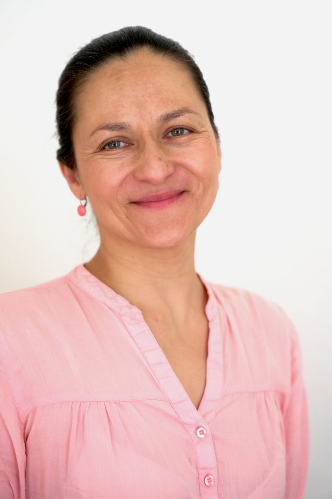 Claudia BAatodano Valverde, Osteopath, Heilpraktiker, Yoga, Schmerztherapie